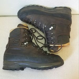 LOWA Baffin Pro Vibram Mens Hiking Boots Size 8